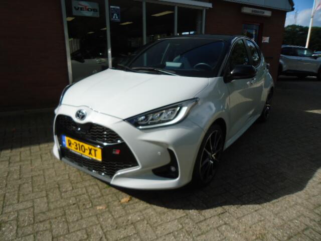 Toyota YARIS 1.5 Hybrid GR Sport Panoramadak