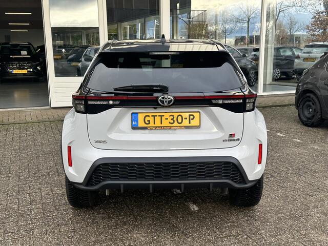 Toyota YARIS Cross 1.5 Hybrid GR Sport | LED | Sportstoelen | Apple Carplay | Keyless | PDC v+ a incl. camera | Stoel- en stuurverwarming