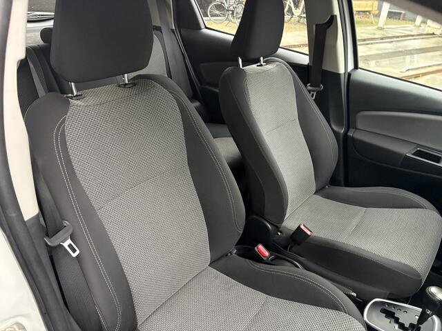 Toyota YARIS 1.5 Hybrid Trend, climate control, camera