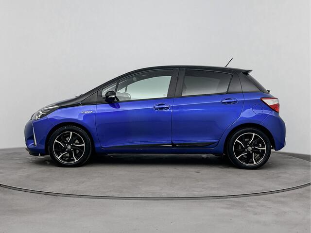 Toyota YARIS 1.5 Hybrid Bi-Tone | Camera | Navigatie | LM velgen | Cruise Control | Climate Control |