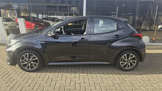 Toyota YARIS 1.5 Hybride Dynamic NLauto | dealeronderhouden | All-in