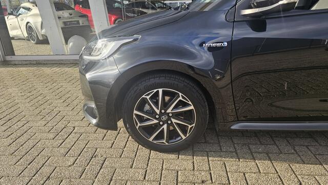 Toyota YARIS 1.5 Hybride Dynamic NLauto | dealeronderhouden | All-in