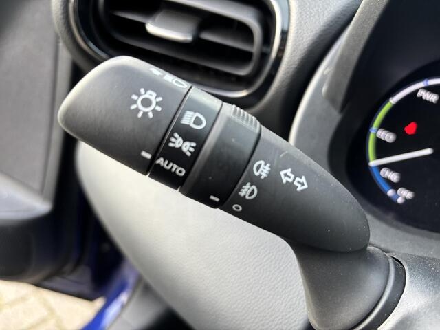 Toyota YARIS Cross 1.5 Hybrid Dynamic NAVIGATIE,SLECHTS 15732KM, APPLE CARPLAY/ANDROID AUTO!