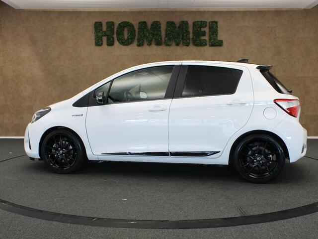 Toyota YARIS 1.5 Hybrid GR-Sport - CLIMATE CONTROL - SPORTSTUUR - SPORTSTOELEN - 17 INCH LICHT METALEN VELGEN - ACHTERUITRIJCAMERA - KEYLESS ENTRY/ START - APPLE CARPLAY/ ANDROID AUTO -TWO TONE LAK - LICHT/ REGENSENSOR - RIJSTROOKSENSOR - CRUISE CONTROL