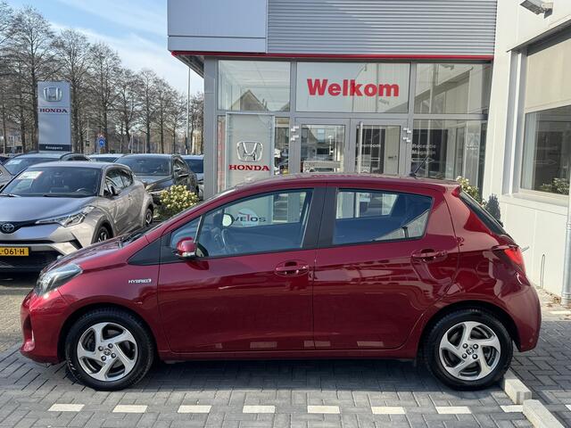 Toyota YARIS 1.5 Hybrid Aspiration Navigatie, Lichtmetalen velgen , All-in Rijklaarprijs