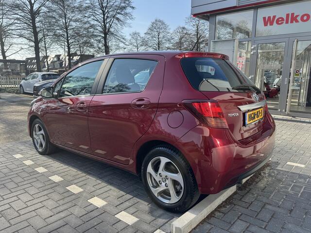 Toyota YARIS 1.5 Hybrid Aspiration Navigatie, Lichtmetalen velgen , All-in Rijklaarprijs