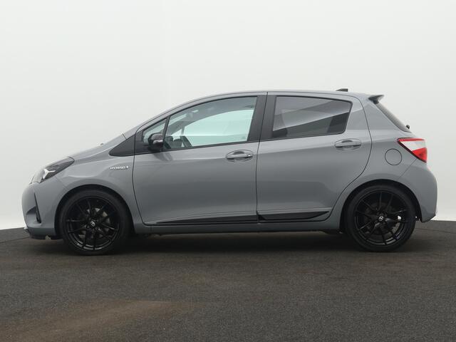 Toyota YARIS 1.5 Hybrid Gr-Sport Limited | Camera | Climate Control | LM velgen | Cruise Control | Half leder |