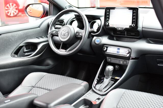 Toyota YARIS 1.5 Hybrid Launch Edition Automaat 116pk | Dodehoekdetectie | Head-up | JBL audio | NL-auto | Dealer-onderhouden |