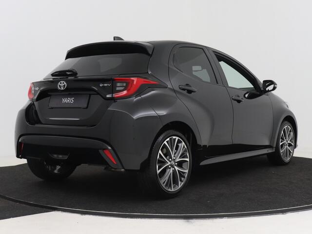 Toyota YARIS 1.5 Hybrid 130 Executive PDC | Blind Spot | Stoelverwarming | Stuurwielverwarming
