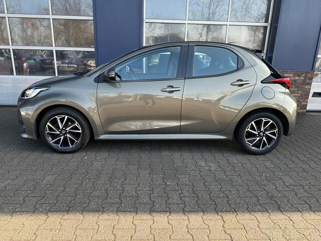 Toyota YARIS 1.5 VVT-I BNS PLUS NAVI. CAMERA. ALL.IN.