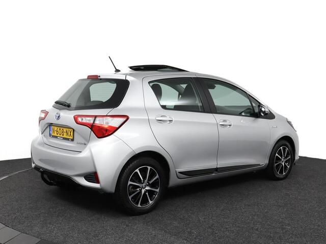 Toyota YARIS 1.5 Hybrid Design Sport | Schuif/Kantel dak | Fietsendragerbeugel | Parkeercamera |