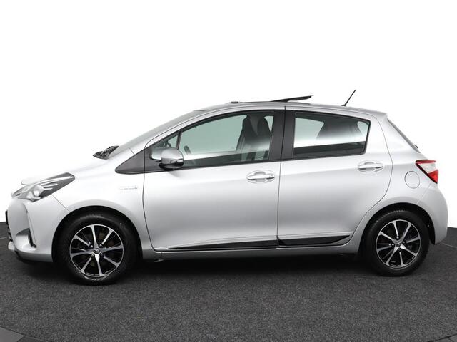 Toyota YARIS 1.5 Hybrid Design Sport | Schuif/Kantel dak | Fietsendragerbeugel | Parkeercamera |