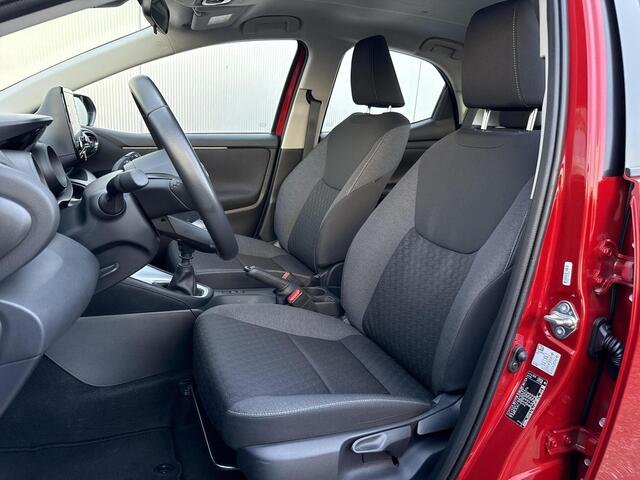 Toyota YARIS 1.5 VVT-i Dynamic 125pk **KEYLESS/ ADDAPTIEF CRUISE CONTROL/ 36 MAANDEN GARANTIE**
