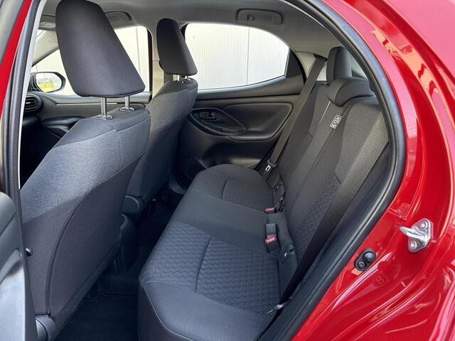 Toyota YARIS 1.5 VVT-i Dynamic 125pk **KEYLESS/ ADDAPTIEF CRUISE CONTROL/ 36 MAANDEN GARANTIE**