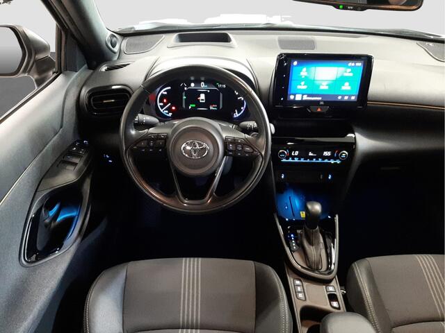 Toyota YARIS Cross 1.5 Hybrid Adventure Limited | Panoramadak | Head-up display | Half leder |