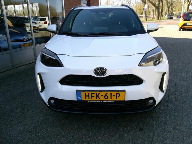 Toyota YARIS Cross 1.5 Hybrid 115 D -Team