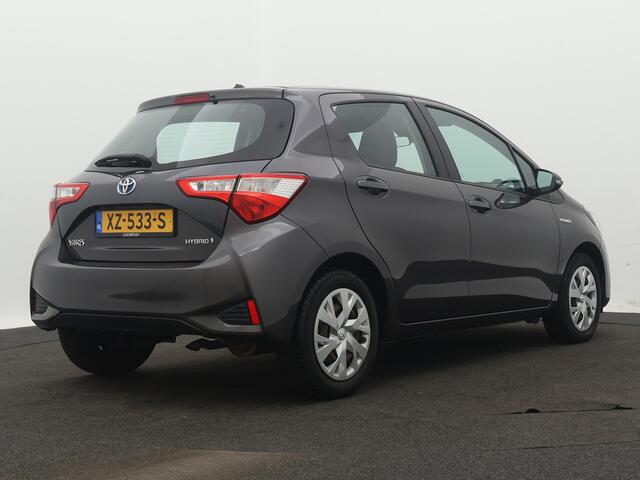 Toyota YARIS 1.5 Hybrid Aspiration Limited | Climate Control | Cruise Control | Navi | Metaallak |