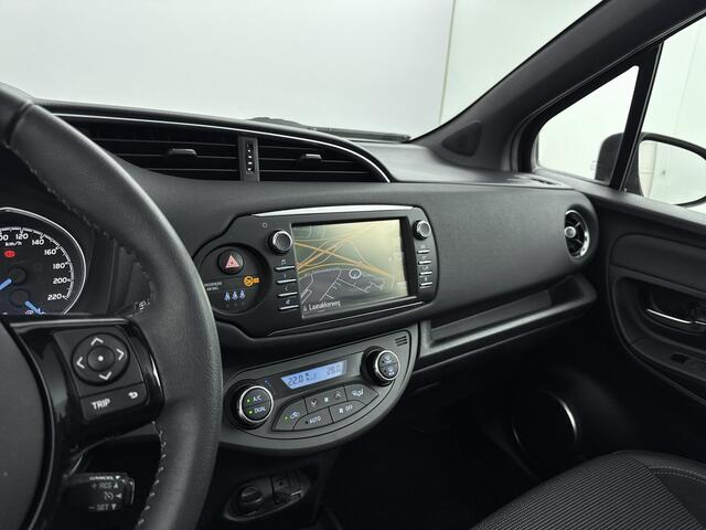 Toyota YARIS 1.5 Hybrid Executive | Panoramisch dak | Full map navigatie | LM velgen |