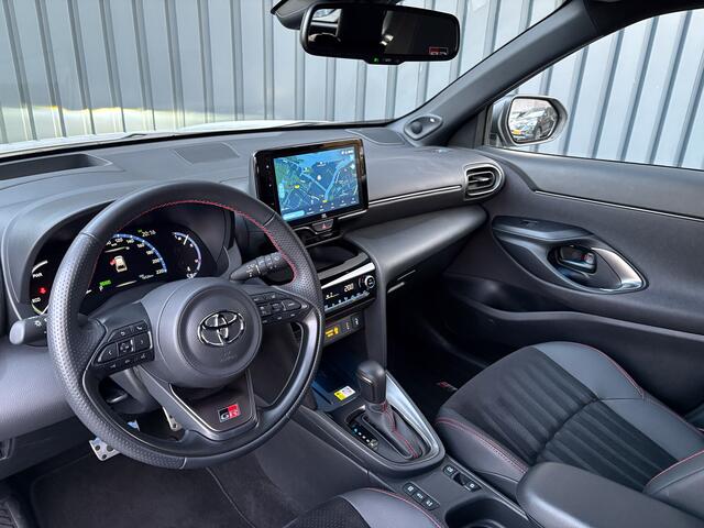 Toyota YARIS Cross 1.5 Hybrid GR Sport | JBL | Head Up | Elk. A-Klep | Prijs Rijklaar!!