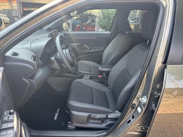Toyota YARIS Cross 1.5 Hybrid 130pk First Edition Comfort Pack 06-10141018 Voor meer informatie