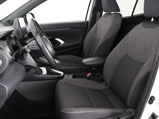 Toyota YARIS Cross 1.5 HYBRIDE DYNAMIC LUXERY AWD BI-TONE BLIND SPOT . NAVI.CAMERA. PDC V+A. GARANTIE TOT 5-2022
