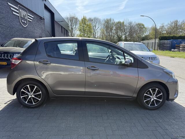 Toyota YARIS 1.0 VVT-i Aspiration | 2E EIGENAAR | 12MND GARANTIE | AIRCO | NAVI | ELEC RAMEN | LMV |
