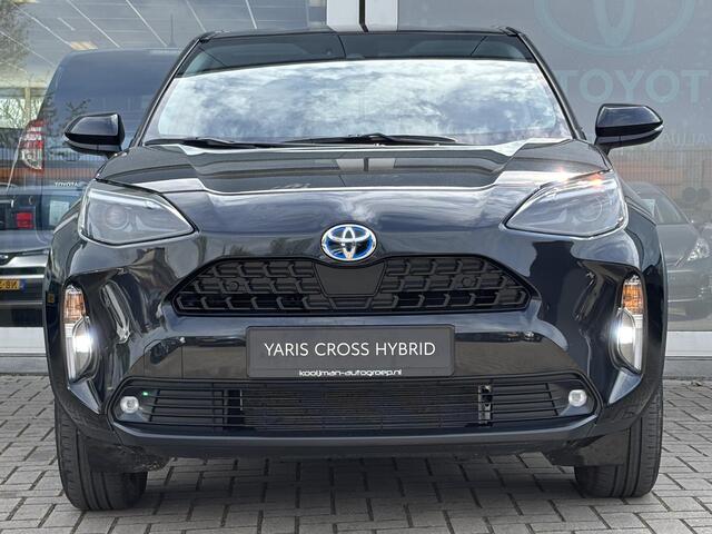 Toyota YARIS Cross Dynamic Edition | Apple Carplay/Android Auto | Parkeersensoren voor + achter | Smart key | Privacy glass | Toyota garantie tot 2034!