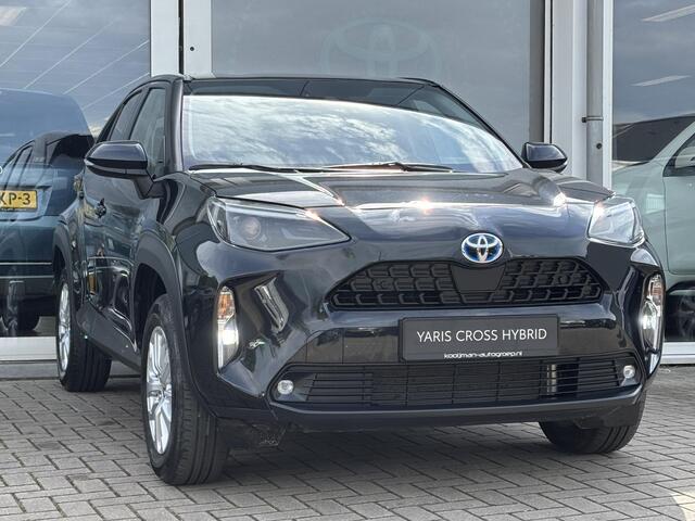 Toyota YARIS Cross Dynamic Edition | Apple Carplay/Android Auto | Parkeersensoren voor + achter | Smart key | Privacy glass | Toyota garantie tot 2034!