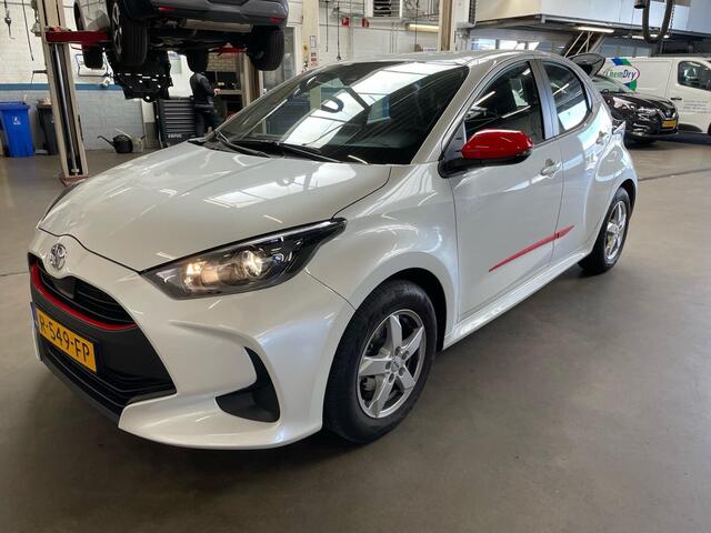 Toyota YARIS 1.0 VVT-i Active Nieuwe Foto's Volgen!