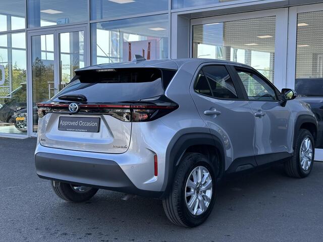 Toyota YARIS Cross 1.5 Hybrid Dynamic Edition | PDC V+A | Achteruitrijcamera | Apple Carplay/Android Auto | Airconditioning | Lendesteun |