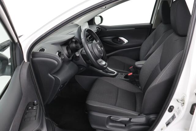 Toyota YARIS 1.5 Hybrid Dynamic | Camera | Adaptive cruise | Carplay | Full LED | Keyless | Navigatie | Climate control | Bluetooth