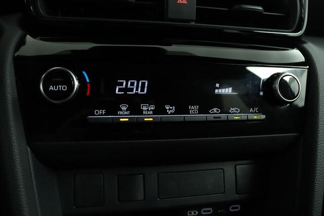 Toyota YARIS Cross 1.5 Hybrid 115 First Edition | Adaptive Cruise Control | Climate Control | Navigatie | Apple Carplay | Android Auto |