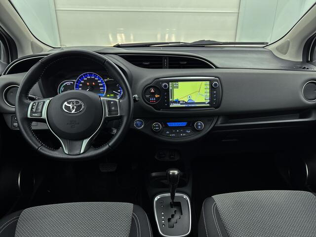 Toyota YARIS 1.5 Hybrid Aspiration Limited Navigatie - Camera - Climate Control - Velgen
