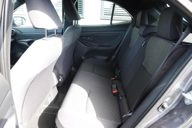 Toyota YARIS 1.5 HYBR 115 ACTIVE Winterpack Draadloos laden