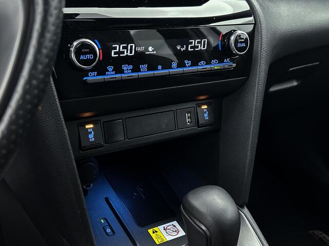 Toyota YARIS Cross 1.5 Hybrid GR Sport | Stoelverwarming | Dealer Onderhouden | Bi-Tone | Navigatie | All Season Banden |