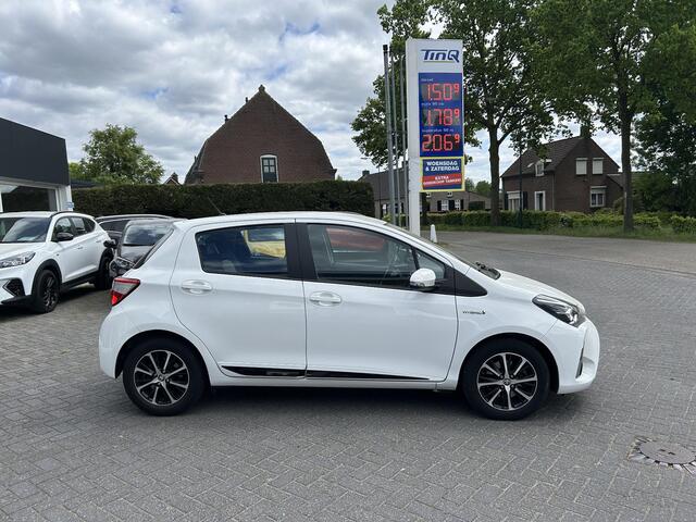 Toyota YARIS 1.5 Hybrid Design Sport Trekhaak !!!!