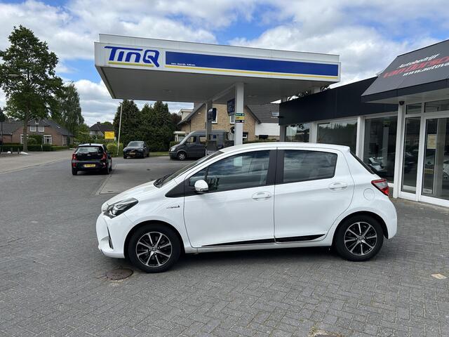 Toyota YARIS 1.5 Hybrid Design Sport Trekhaak !!!!