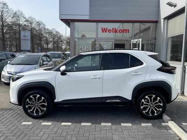 Toyota YARIS Cross 1.5 Hybrid 130 Style Edition Parkeersensoren V+A, Dodehoeksensor, Navigatie , All-in Rijklaarprijs