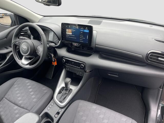 Toyota YARIS 1.5 Hybrid 115 Active Winterpack | PDC V+A | Carplay | ACC | NIEUW RIJKLAAR