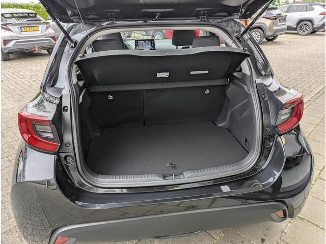 Toyota YARIS 1.5 Hybrid Dynamic Plus | Clima | Cruise | Stoel & stuurverwarming | Camera
