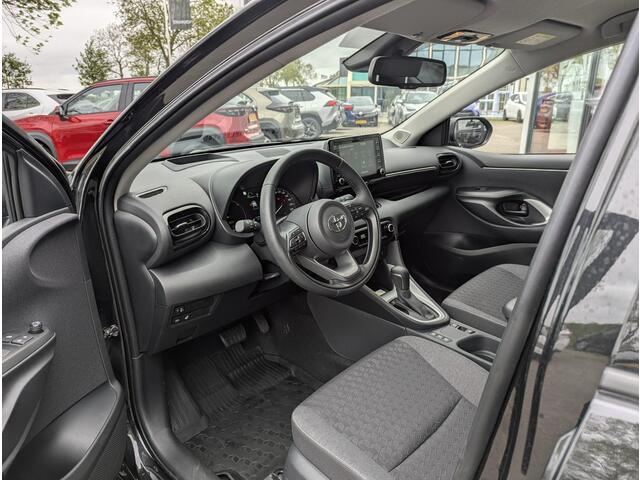 Toyota YARIS 1.5 Hybrid Dynamic Plus | Clima | Cruise | Stoel & stuurverwarming | Camera