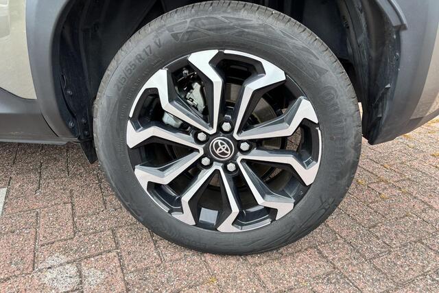 Toyota YARIS Cross 1.5 Hybrid 115 First Edition , Navi, Camera,