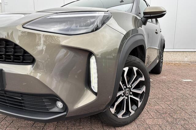 Toyota YARIS Cross 1.5 Hybrid 115 First Edition , Navi, Camera,