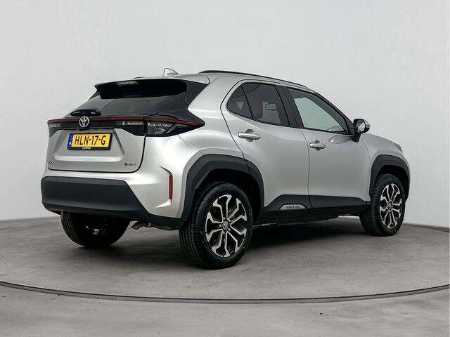 Toyota YARIS Cross 1.5 Hybrid 115 First Edition Limited | Stoelverwarming | Navigatie | Verwarmd stuurwiel |