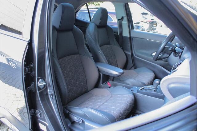 Toyota YARIS Cross 1.5 Hybrid Executive |360camera|leder|parkeersensoren|elek klep|