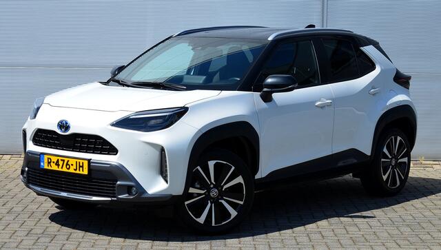 Toyota YARIS Cross 1.5 HYBRID LAUNCH EDITION | HYBRIDE | VOL LEDER | NAVIGATIE | CAMERA | ZWART DAK | STUURVERWARMING | DODEHOEK ASSISTENT| ALL IN RIJKLAARPRIJS