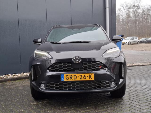 Toyota YARIS Cross 1.5 Hybrid 130 GR Sport | PDC V+A | Dodehoek detectie | half leder/alcantara | digi. combi-meter |