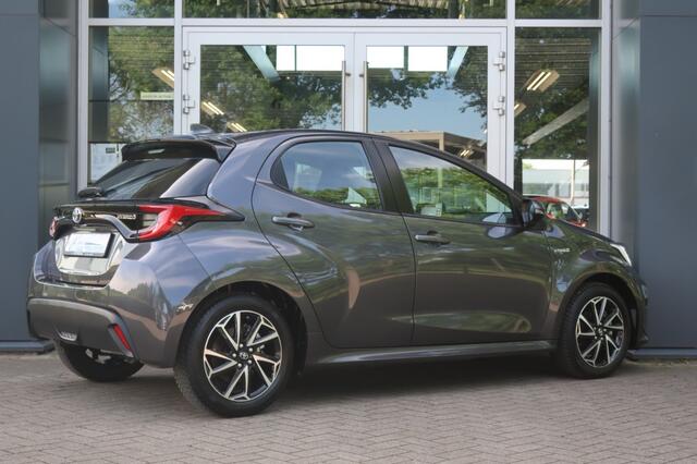 Toyota YARIS 1.5 HYBRID, Adaptive Cruise Control, All Season Banden, LED, etc