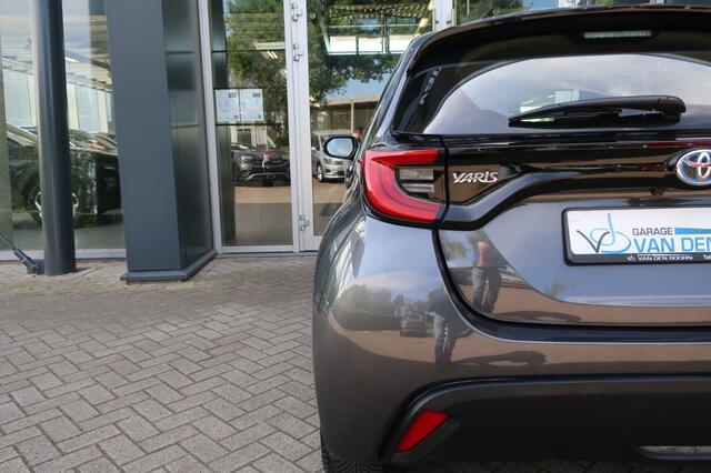Toyota YARIS 1.5 HYBRID, Adaptive Cruise Control, All Season Banden, LED, etc
