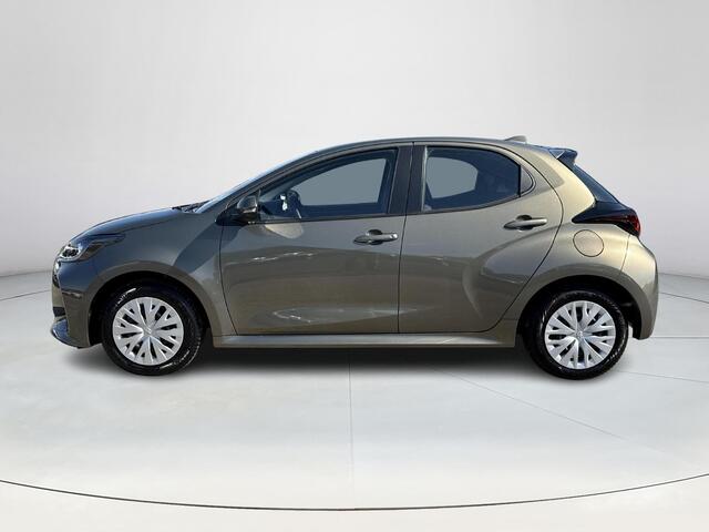 Toyota YARIS 1.5 Hybrid Active **NAVIGATIE/ ALL SEASON BANDEN/ 36 MAANDEN GARANTIE**